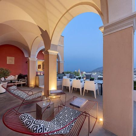Coat Of Arms Mansion Villa Fira  Exterior photo
