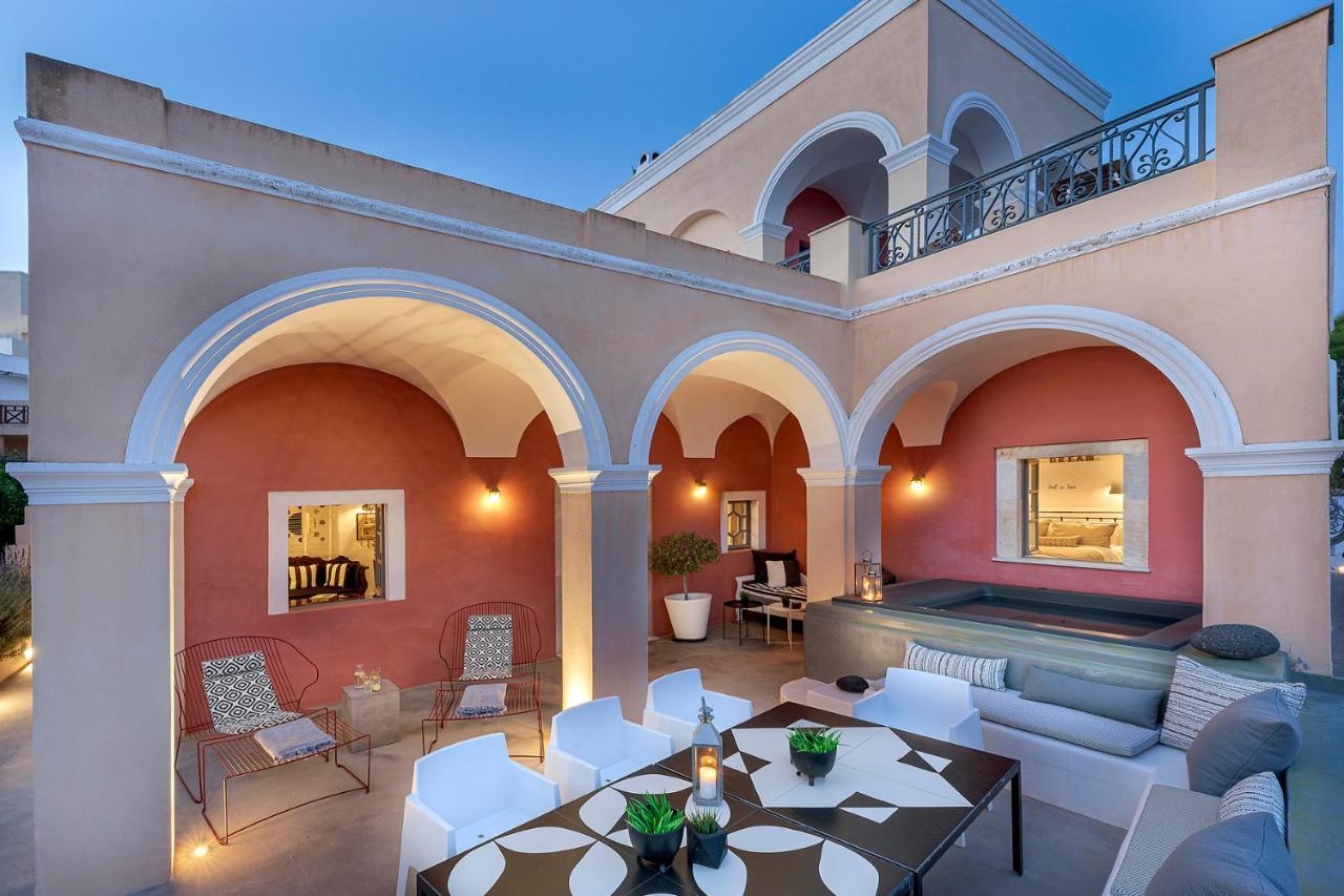 Coat Of Arms Mansion Villa Fira  Exterior photo