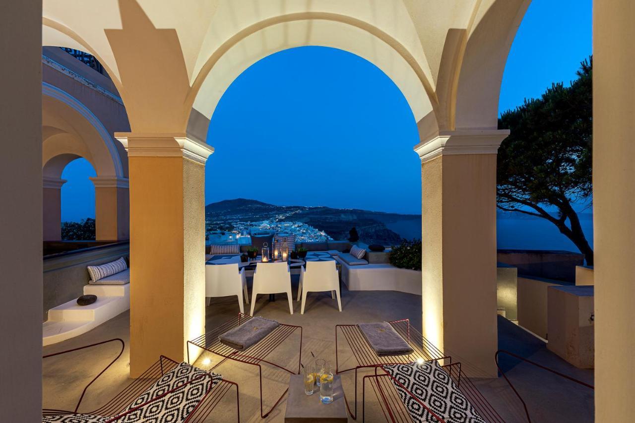 Coat Of Arms Mansion Villa Fira  Exterior photo